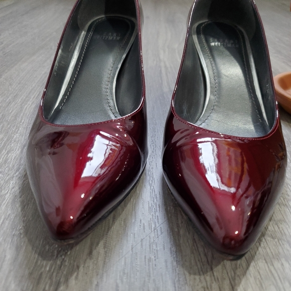 Stuart Weitzman Burgundy Patent Leather Pointy Toe Pumps - Picture 4 of 9